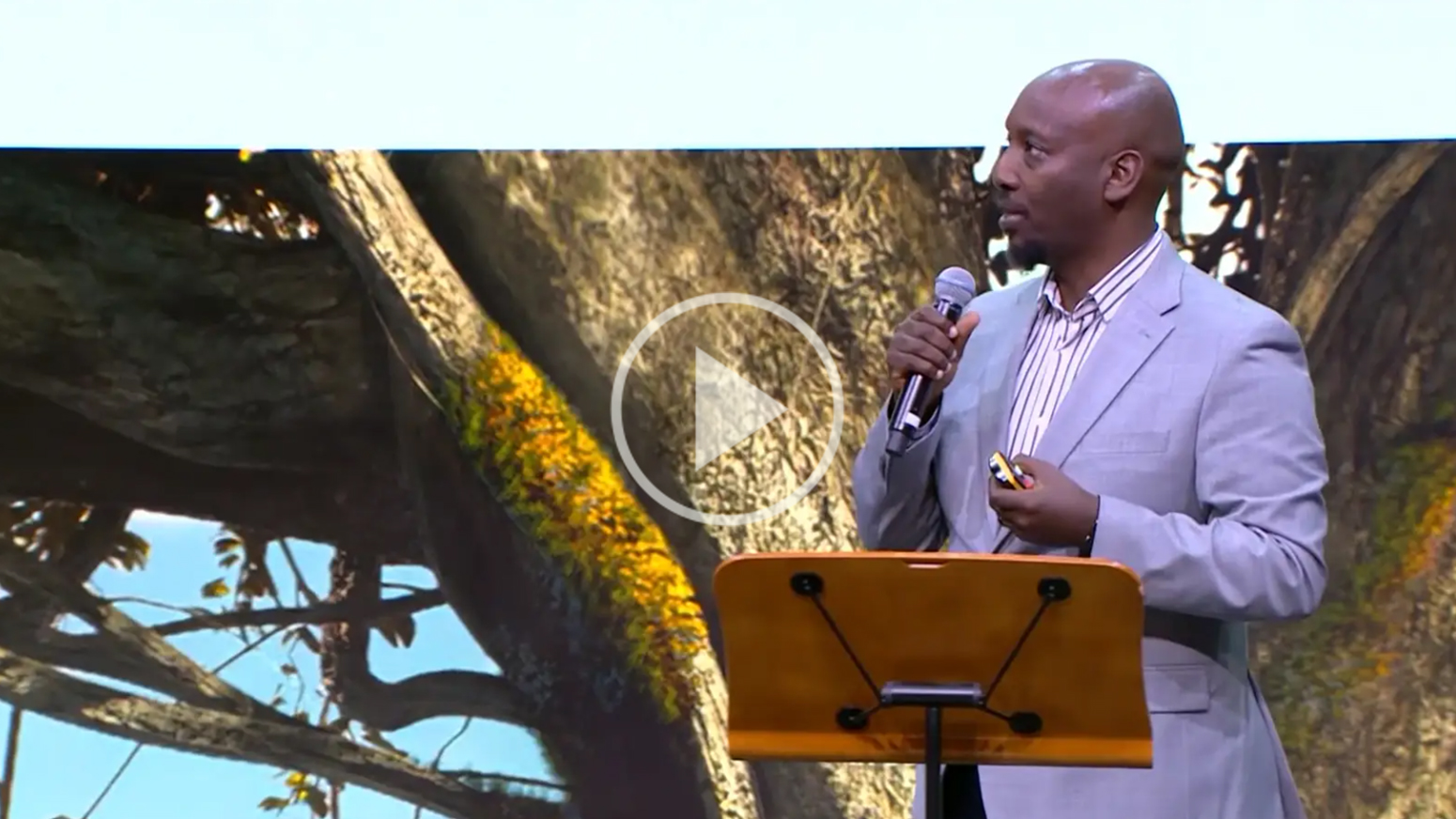 "Γυμνός αλλά όχι ντροπιασμένος": Το Ubuntu ως εργαλείο για την επίτευξη της ευζωίας. 